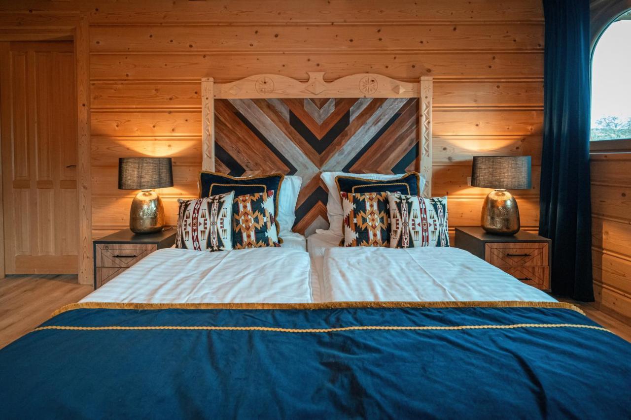 Rich Witch Villa&Spa Кошелско Екстериор снимка