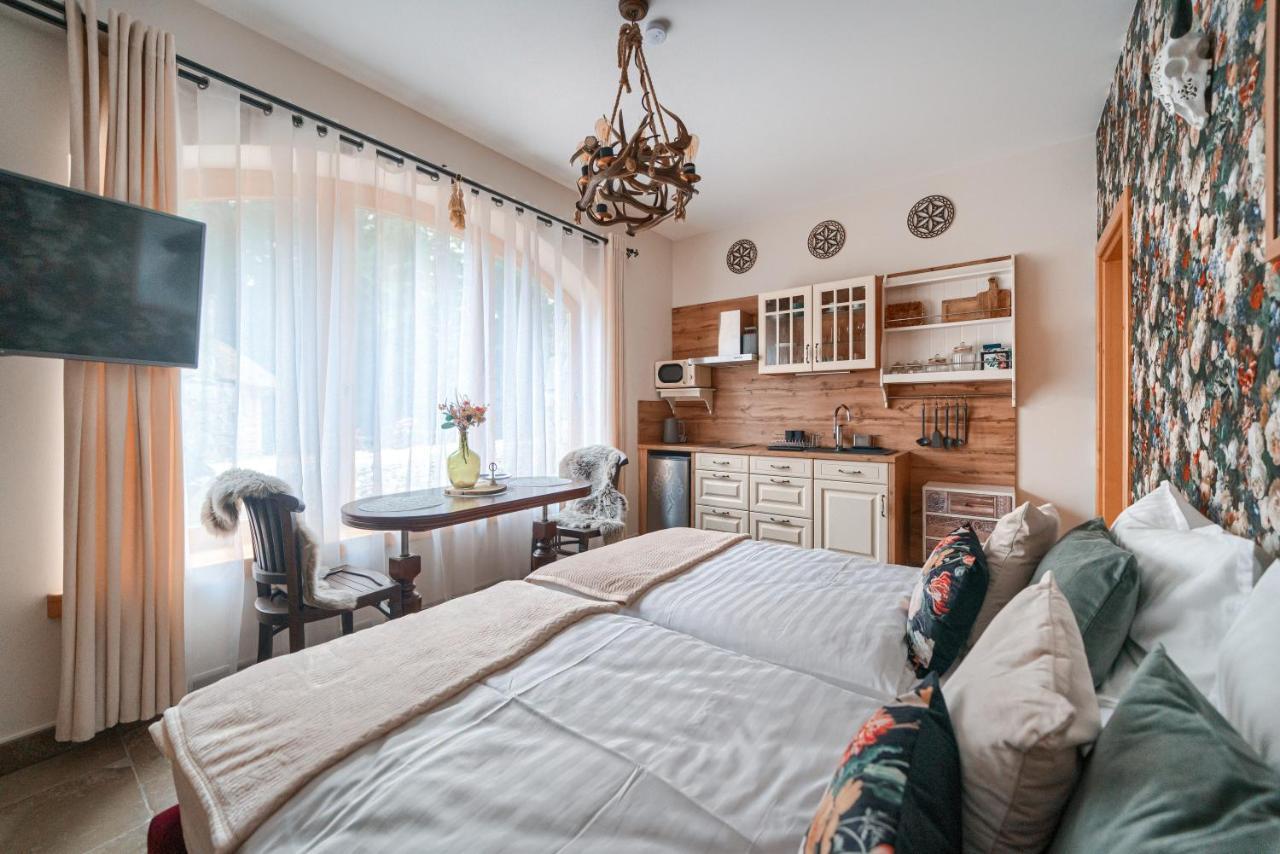 Rich Witch Villa&Spa Кошелско Екстериор снимка