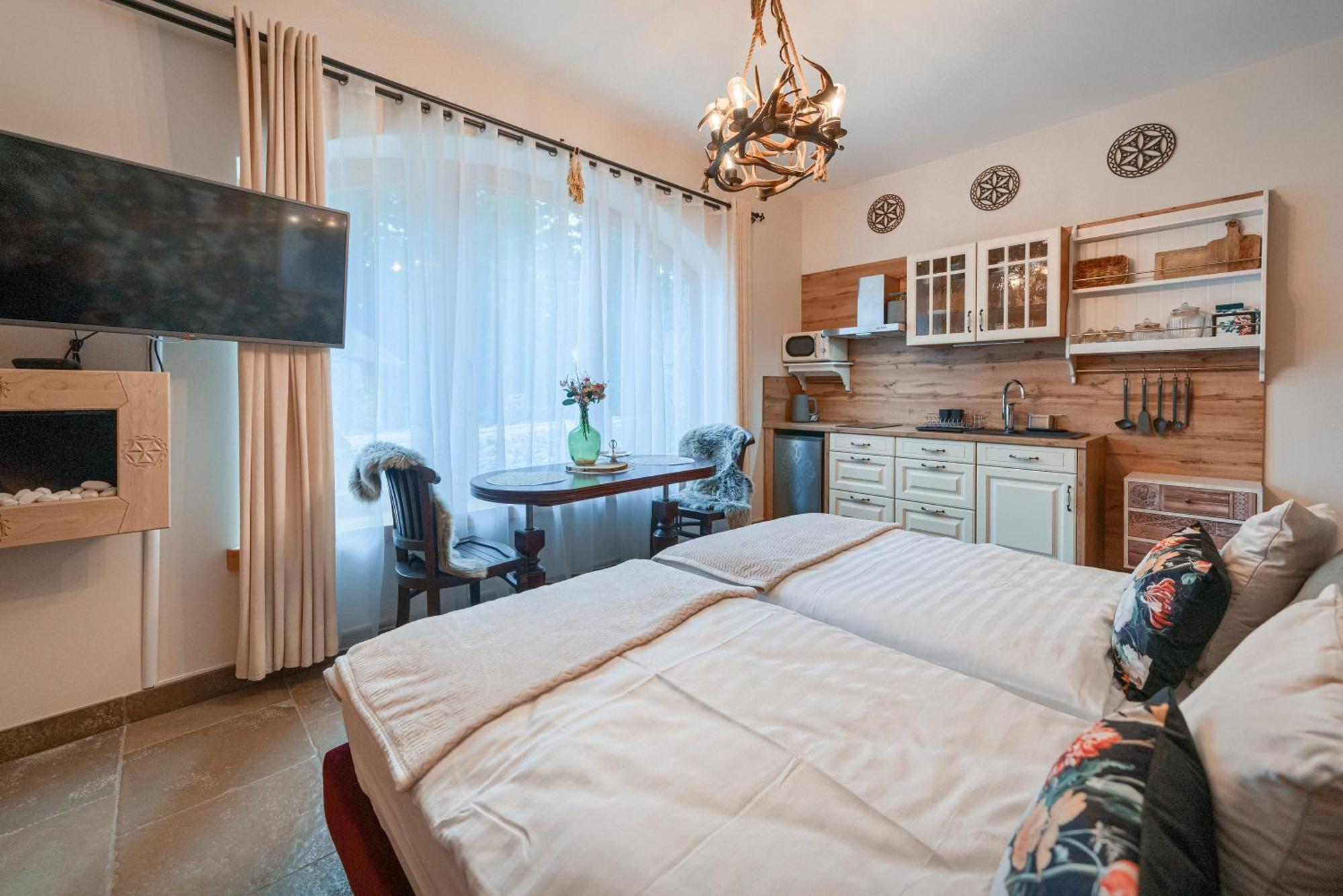 Rich Witch Villa&Spa Кошелско Стая снимка