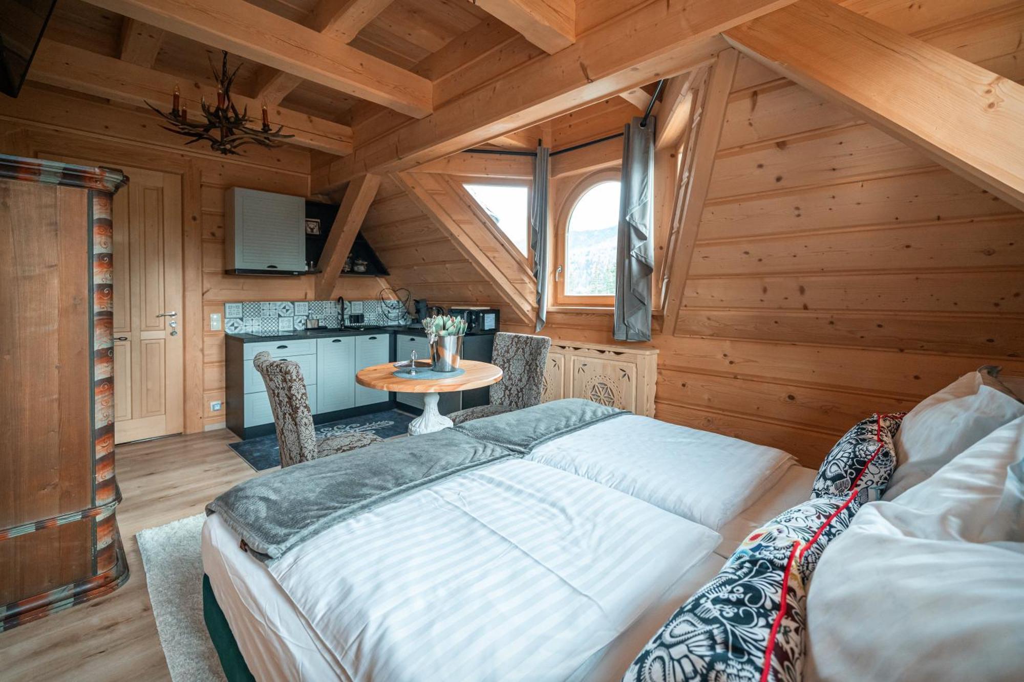 Rich Witch Villa&Spa Кошелско Стая снимка